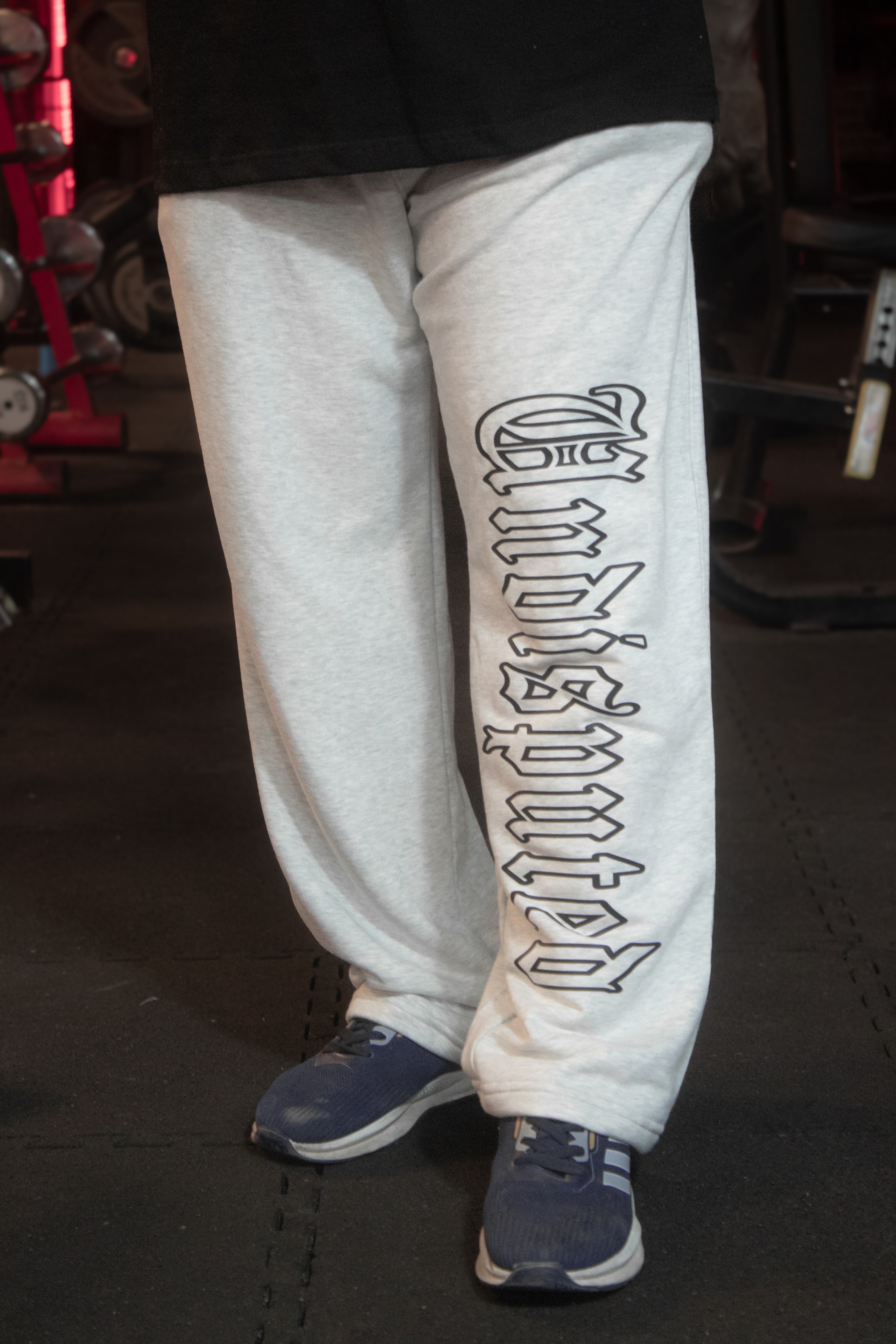 Undisputed Baggy sweetpant- gray