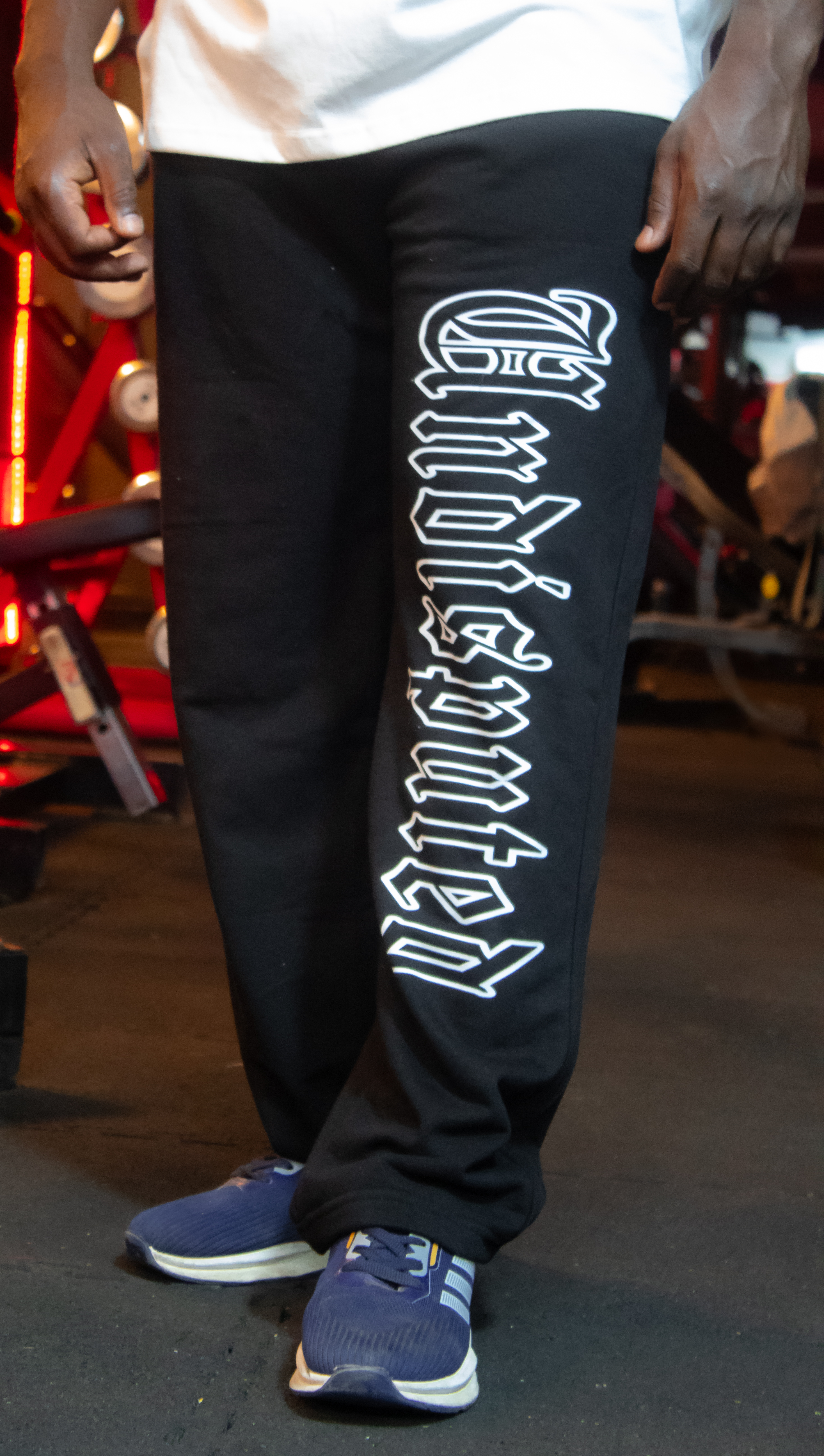 Undisputed Baggy sweetpant- Black